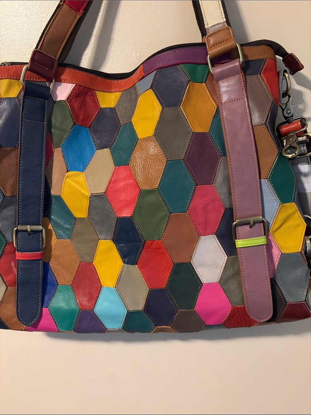 Ameri Leather Multi-Color Hex Patchwork Tote Bag - NEW - Picture 4 of 6